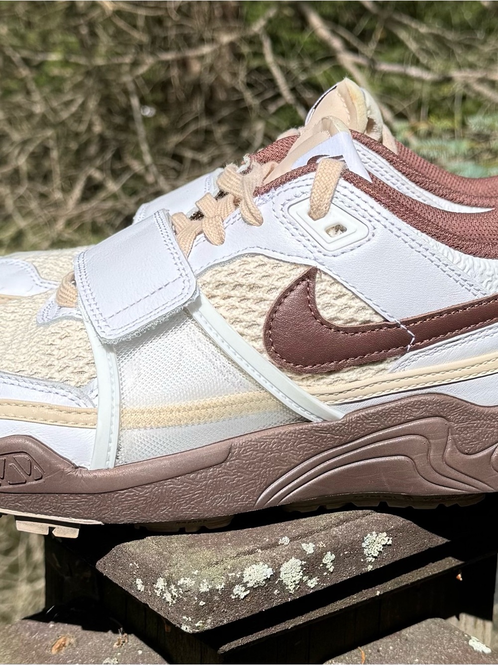 2025 Travis Scott x Nike Zoom Field Jaxx 'Light Chocolate'